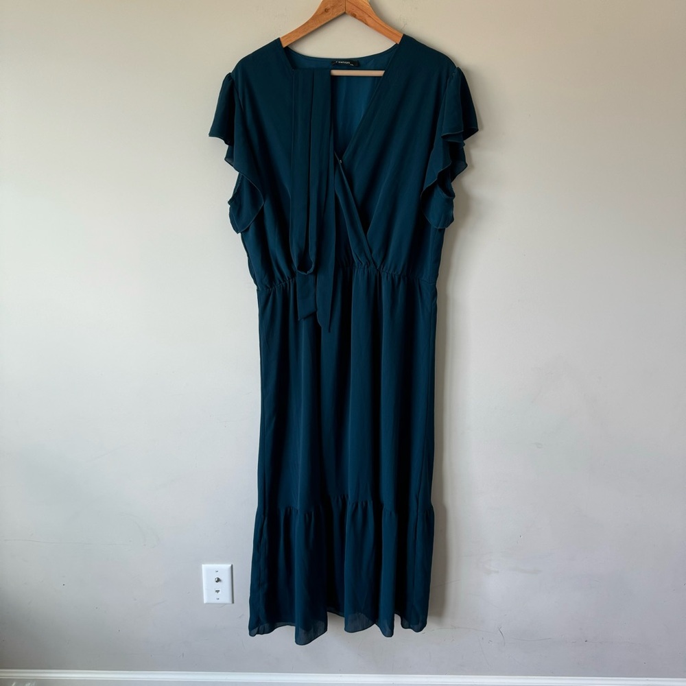 Elegant Teal Midi Dress